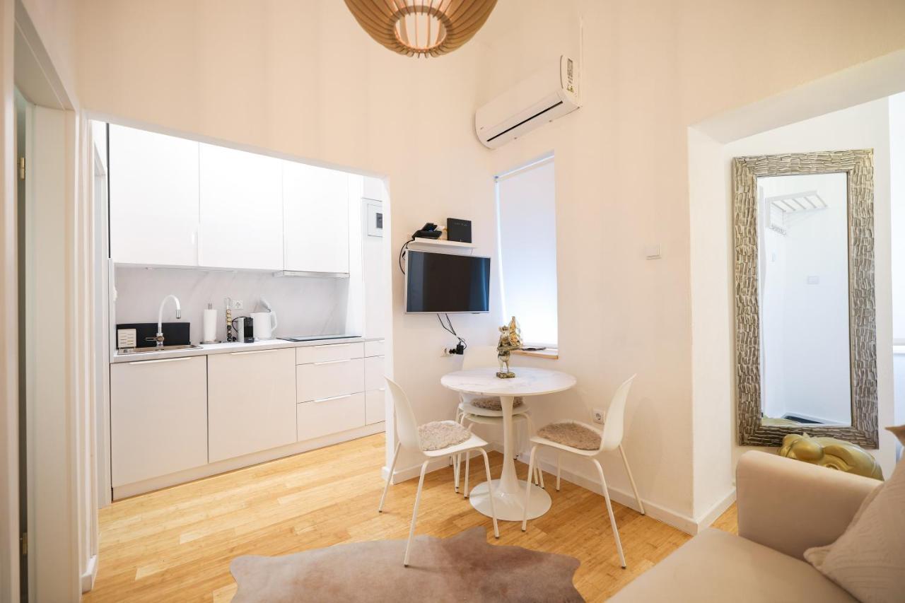 Iadra Apartment In City Center ซาดาร์ ภายนอก รูปภาพ